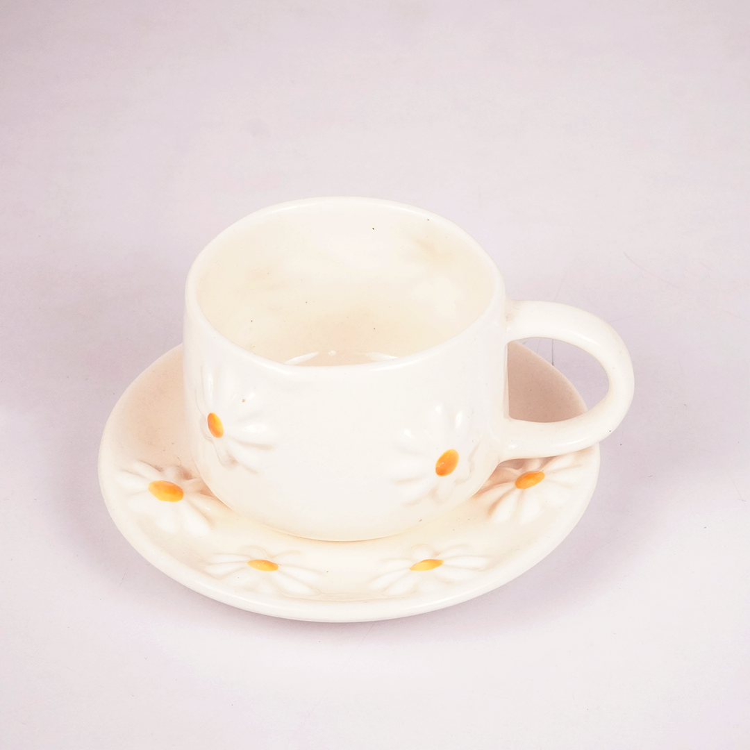 White Ceramic Daisy Mug with 3D Flower Design – Cute Aesthetic Coffee Cup for Tea & Coffee