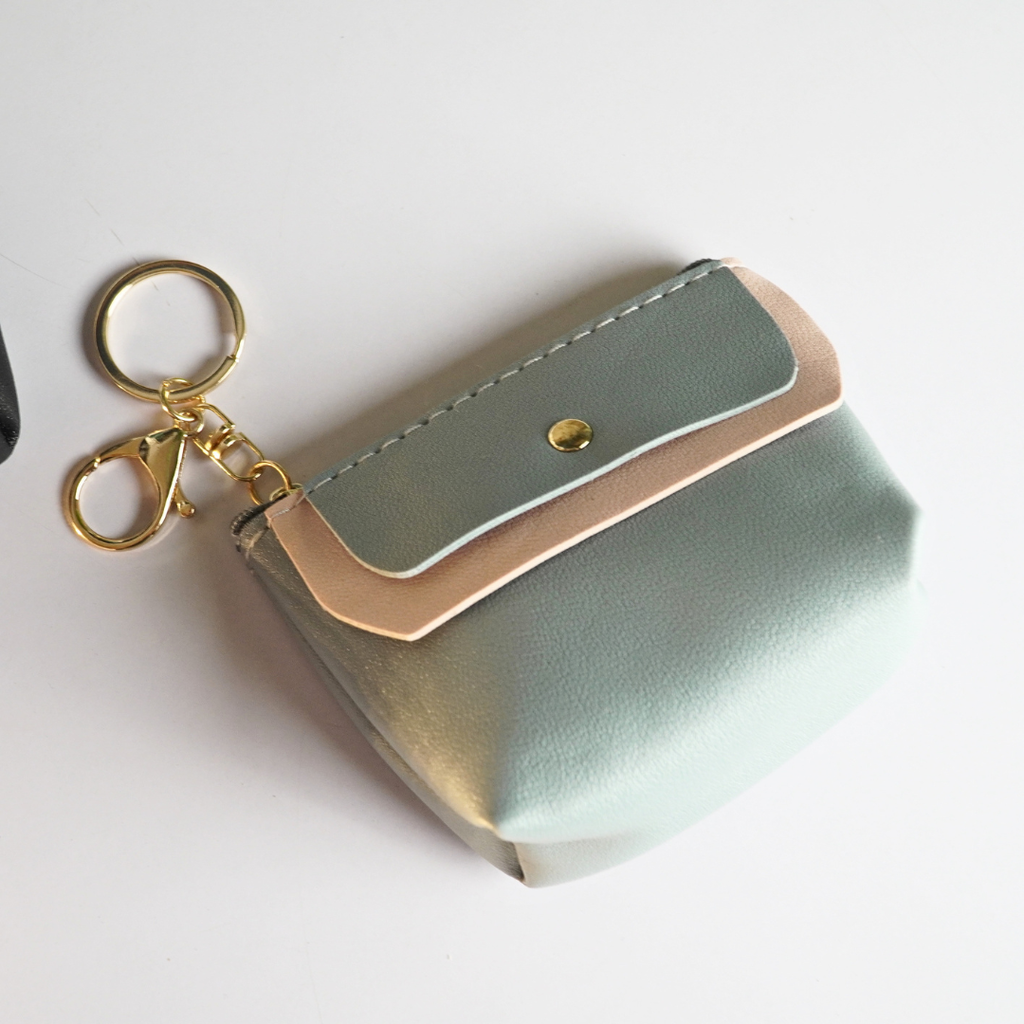 Cute wallet Pouch Keychain(Random Color)