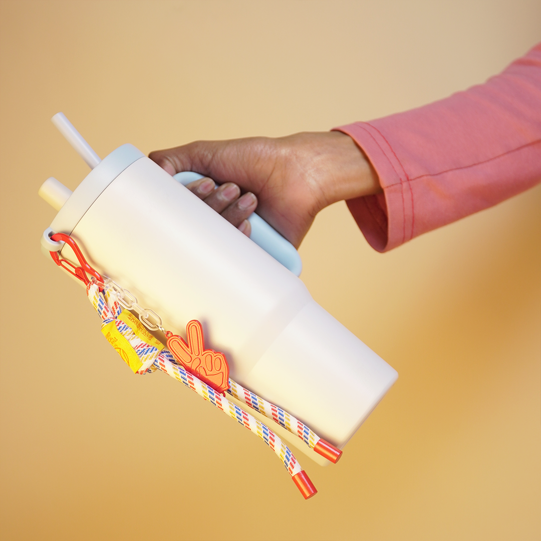 800ml Insulated Travel Tumbler with Handle, Straw & Carry Strap | Stainless Steel Reusable Drinking Cup