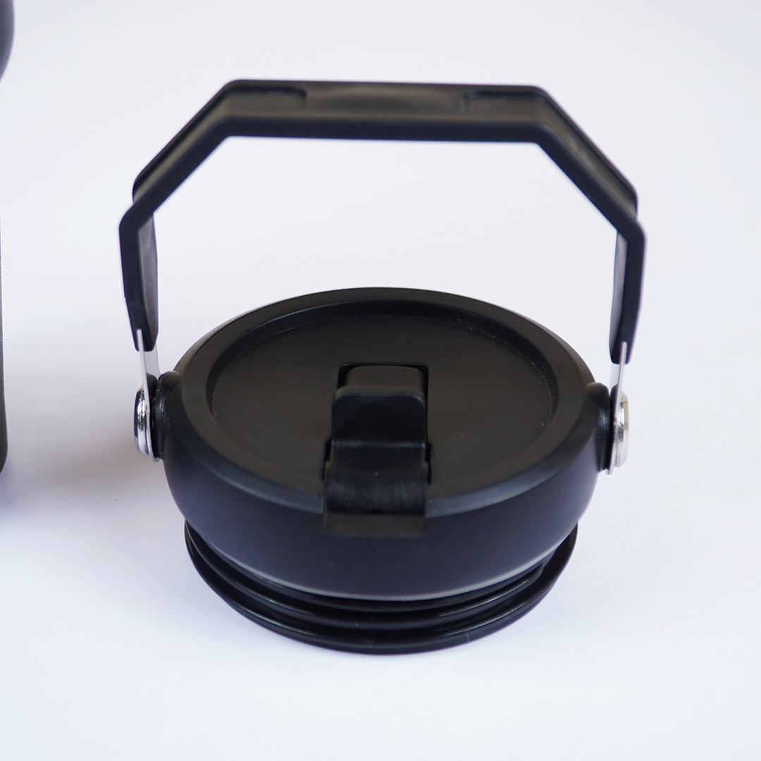 900ml Stainless Steel Water Bottle with Handle | Leak-Proof Reusable Travel & Gym Bottle | Insulated Drinking Bottle