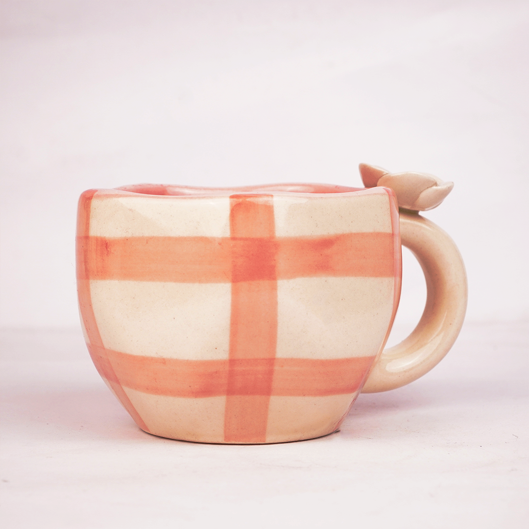 Peach & Cream Ceramic Mug with Flower Handle – Cute Aesthetic Coffee Cup for Tea & Home