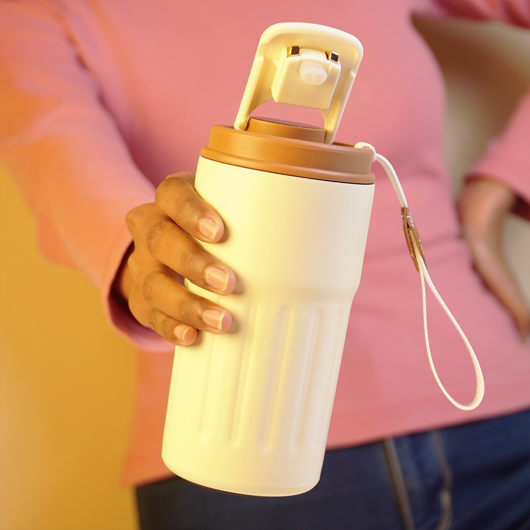 650ml Leak-Proof Reusable Water Bottle with Flip Lid | Lightweight Travel Bottle (18cm x 7cm)