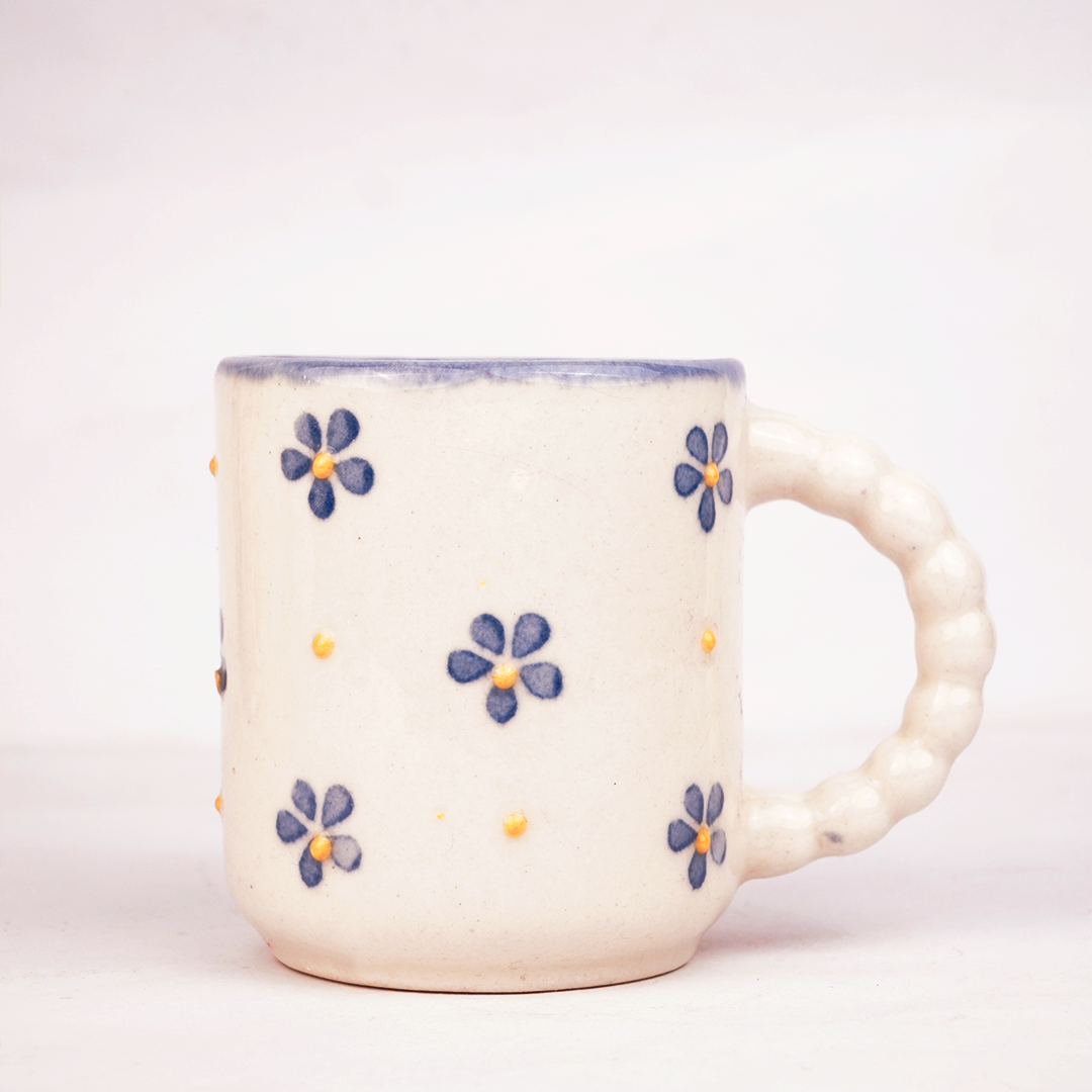 Cream Ceramic Mug with Blue Floral Design – Cute Aesthetic Coffee Cup with Textured Handle