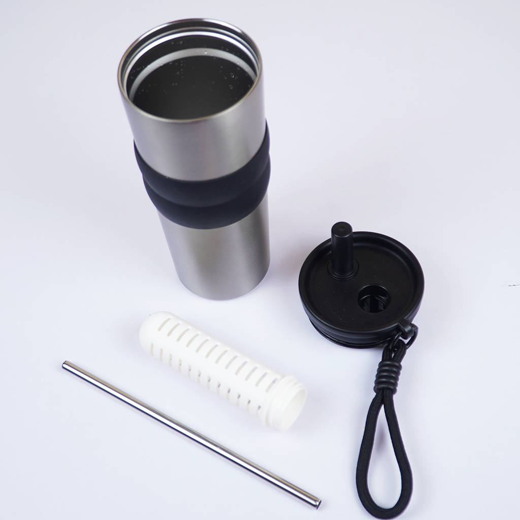 Stainless Steel Travel Tumbler with Straw | 700ml Insulated Reusable Cup for Hot & Cold Drinks