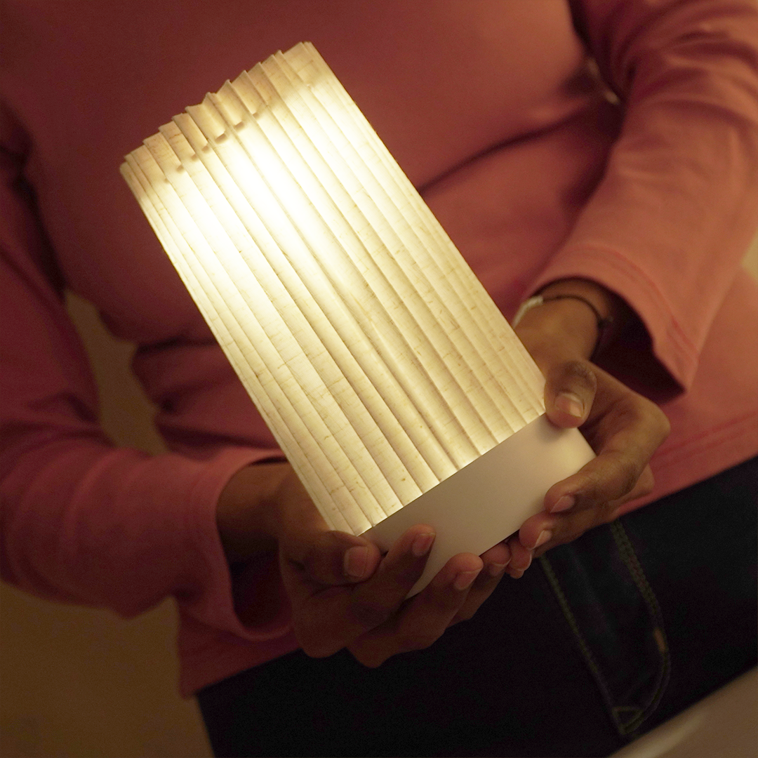 Minimalist Warm Glow Table Lamp with Pleated Fabric Shade – Soft Ambient Night Lamp for Bedroom & Living Room