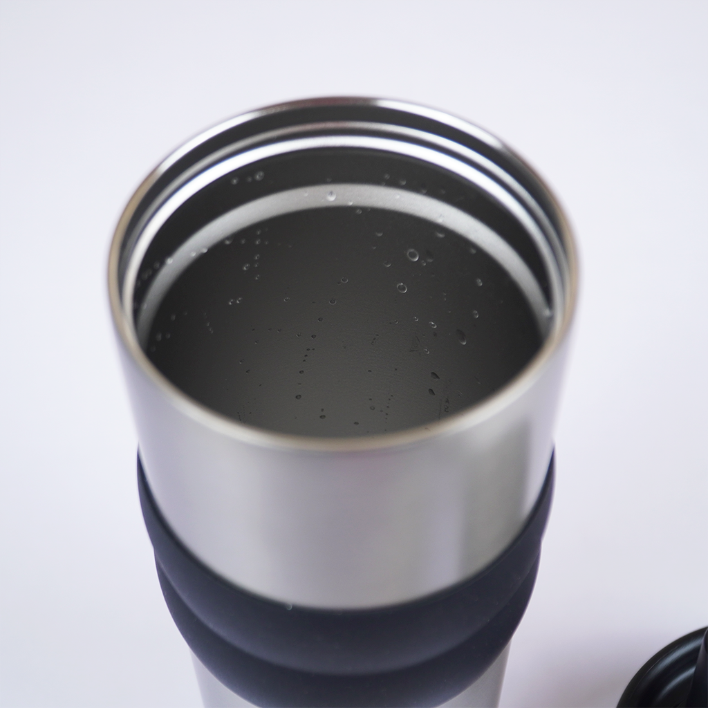 Stainless Steel Travel Tumbler with Straw | 700ml Insulated Reusable Cup for Hot & Cold Drinks