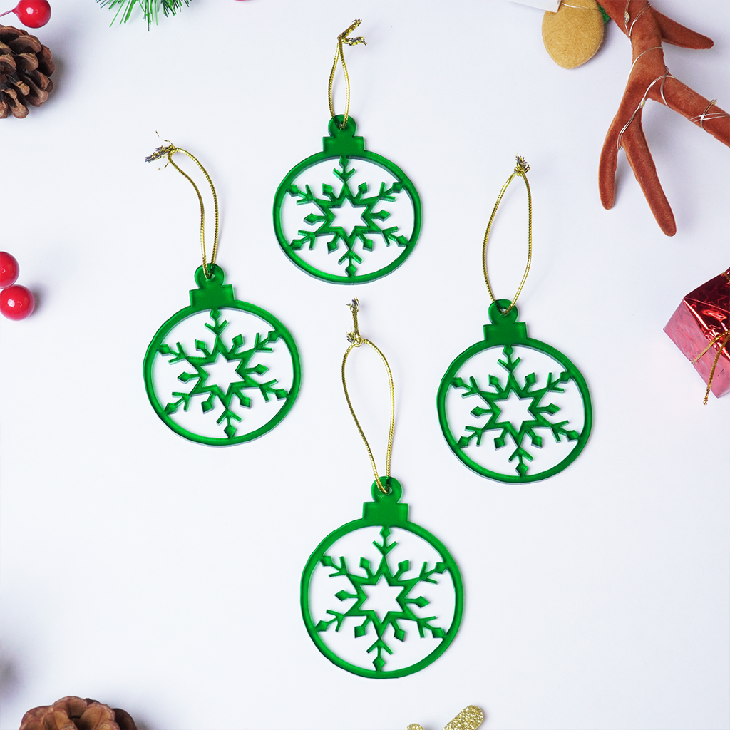 Green Snowflake Christmas Hanging Ornaments – Set of 2