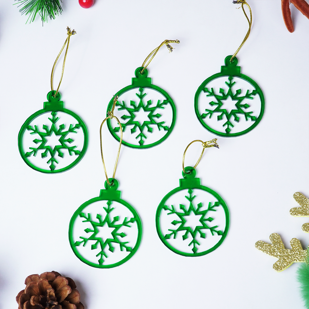 Green Snowflake Christmas Hanging Ornaments – Set of 2