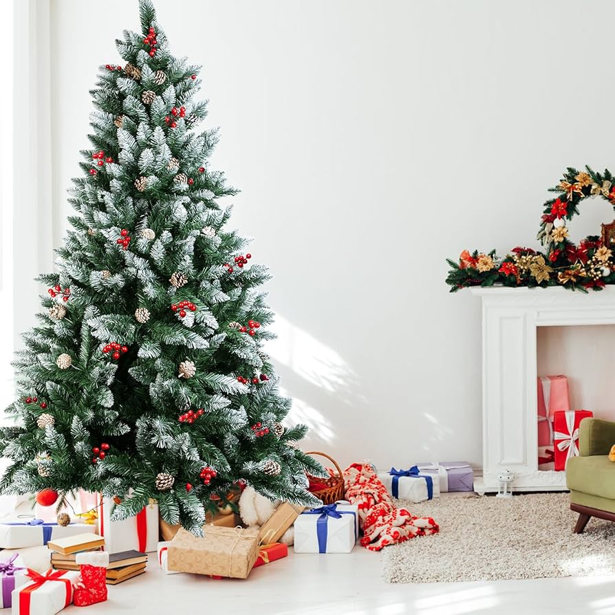 Christmas Tree with Pinecones & Berries – Lush and Realistic