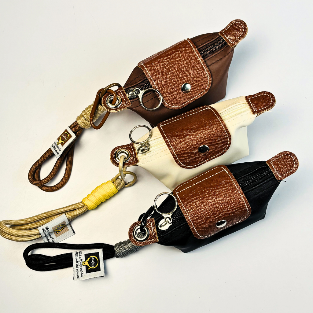 Premium Mini Key Pouch Keychain(Random Color)