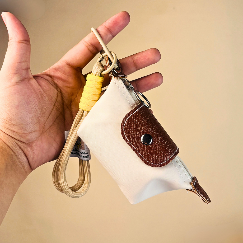Premium Mini Key Pouch Keychain(Random Color)