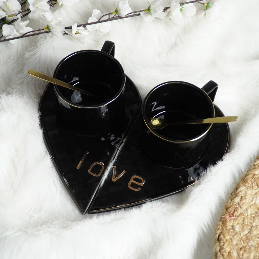 Mr & Mrs Couple Mug Set – Premium Black Ceramic Coffee Mugs
