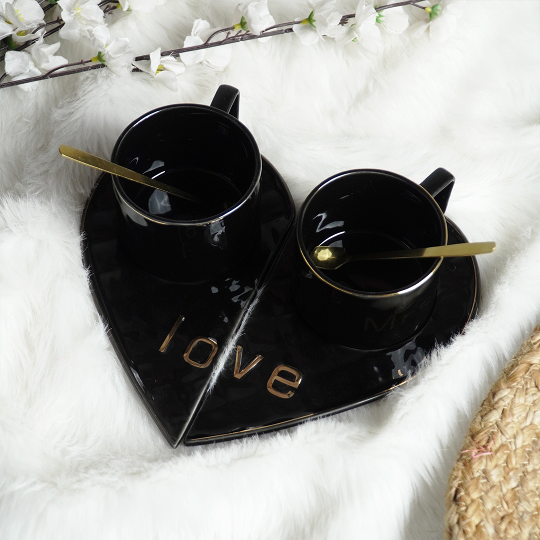 Mr & Mrs Couple Mug Set – Premium Black Ceramic Coffee Mugs
