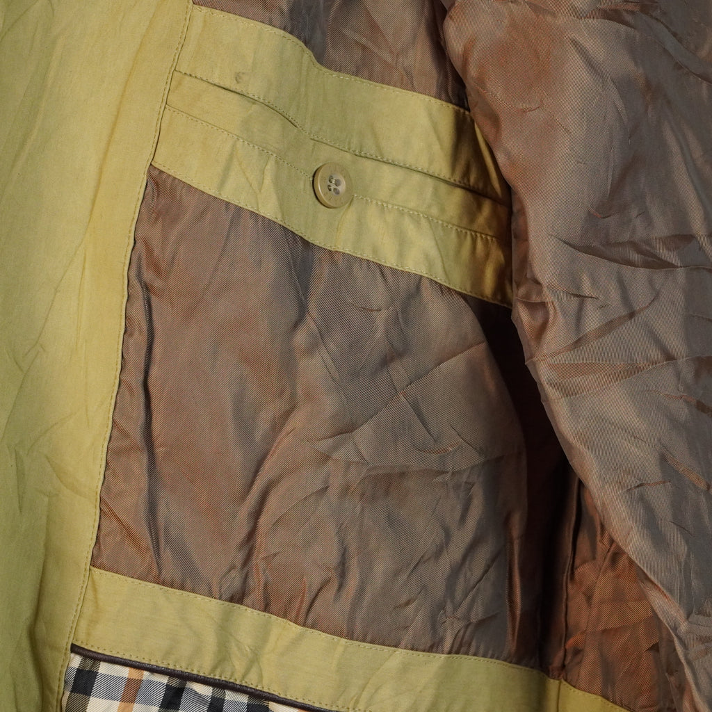 Classic Button-Front Winter Jacket with Contrast Collar ( SIZE-M )