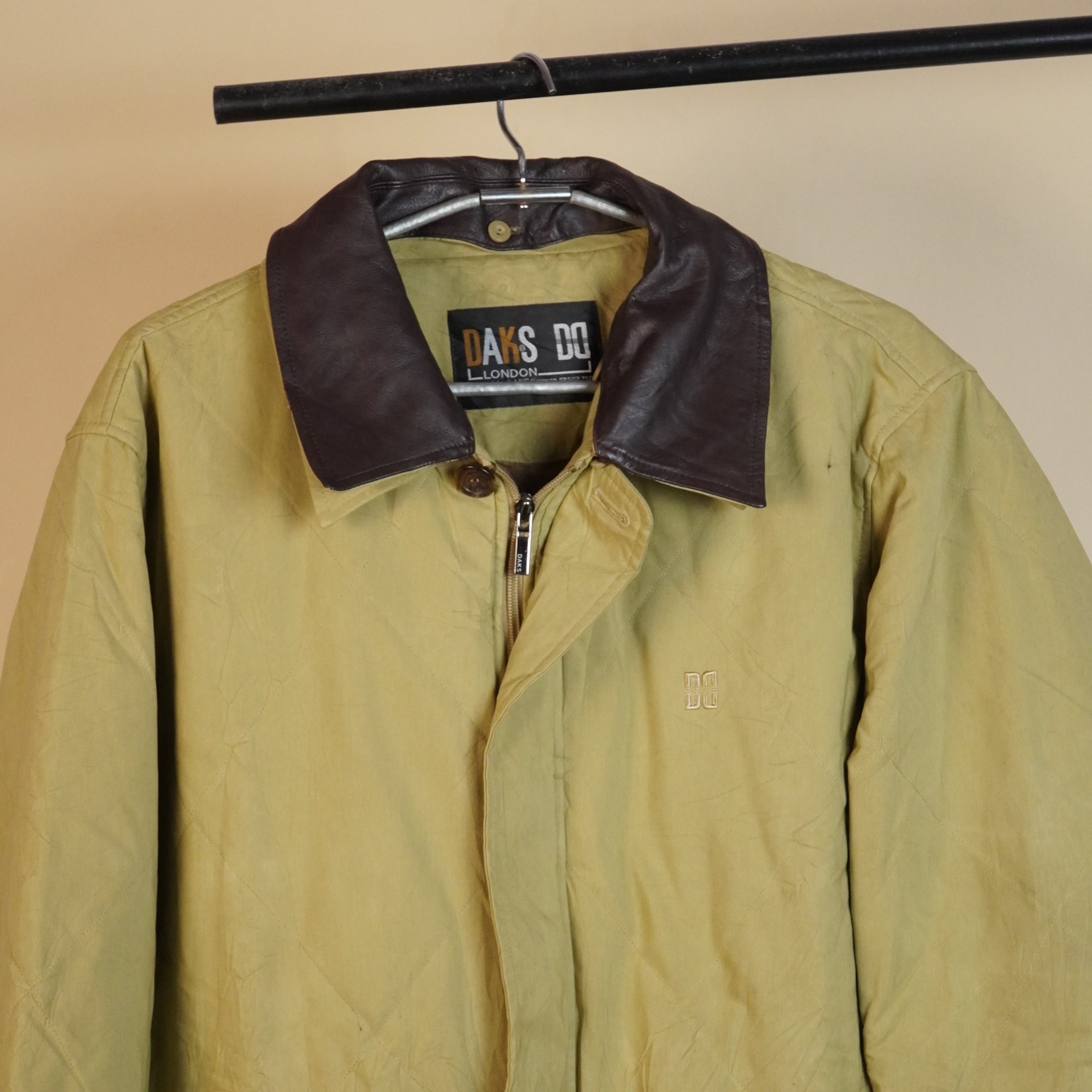 Classic Button-Front Winter Jacket with Contrast Collar ( SIZE-M )