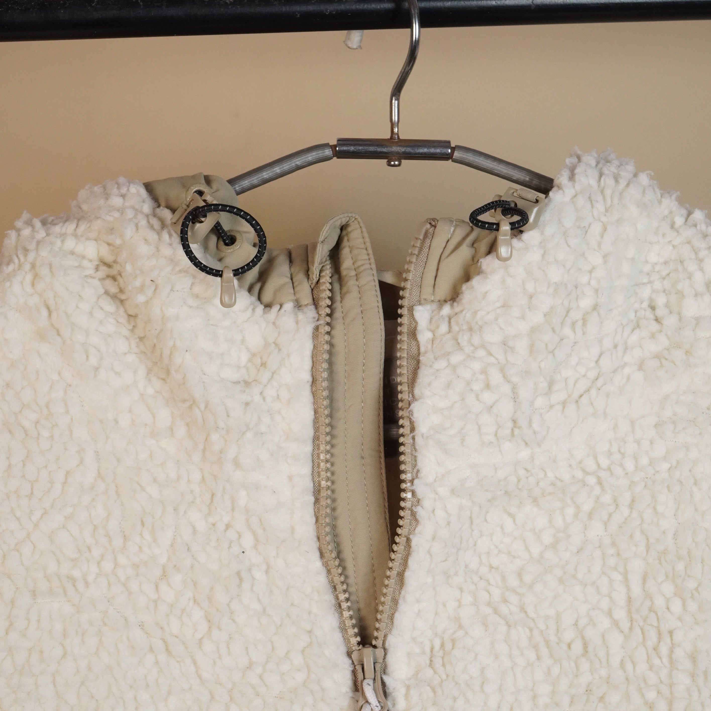 Sherpa Hooded Fleece Jacket with Zip ( SIZE-S )