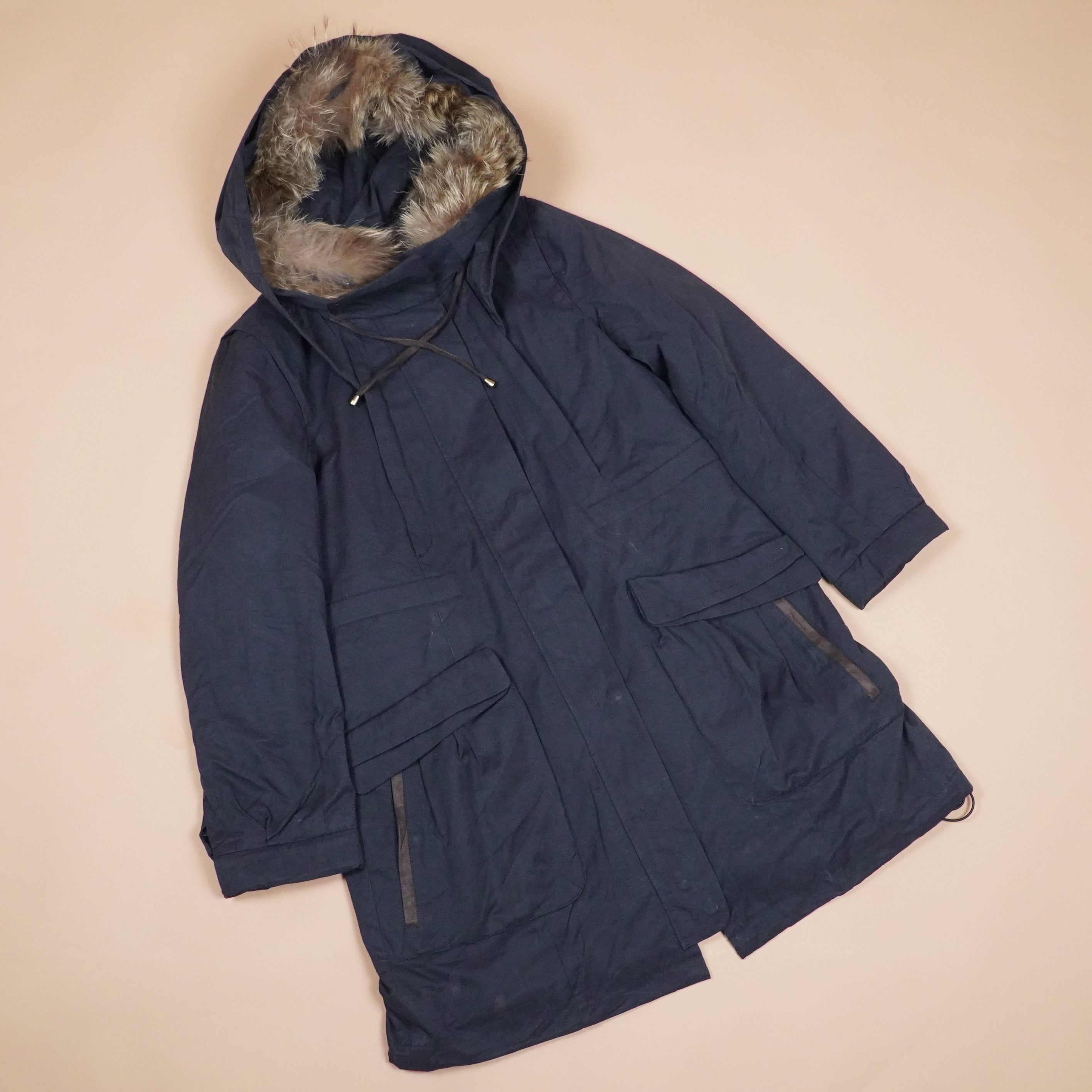 Long Hooded Winter Parka with Faux Fur Trim – Warm, Stylish & Weather-Ready