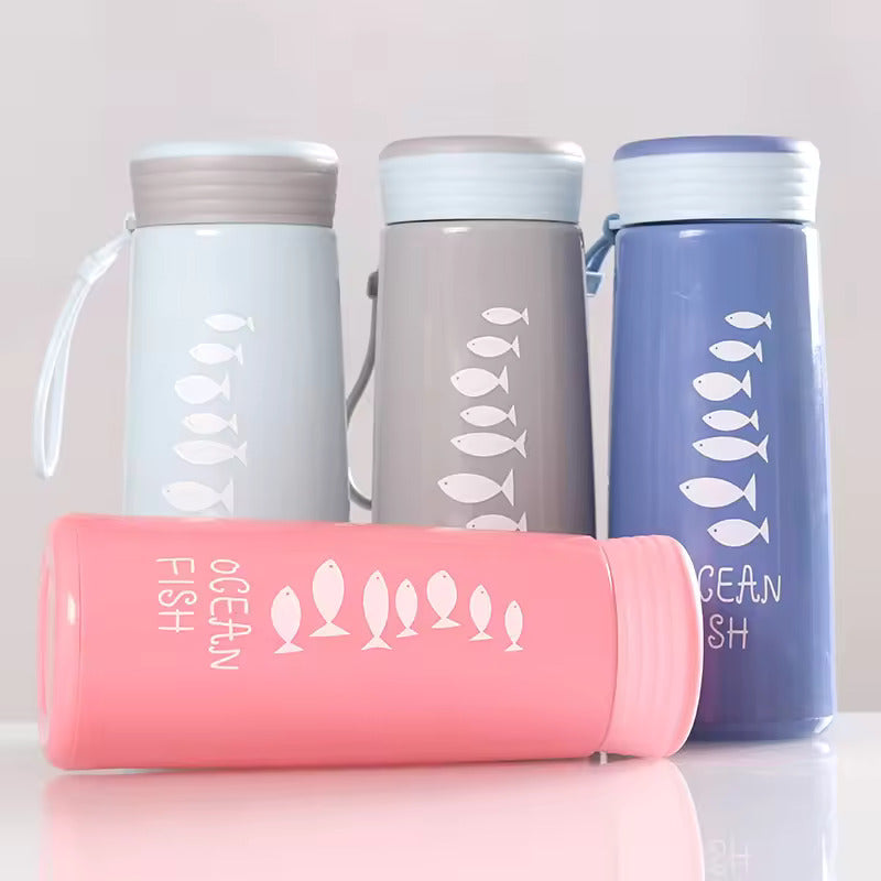 Ocean Fish Print Glass Water Bottle – Cute Portable Drinking Bottle with Strap for School, Office & Travel