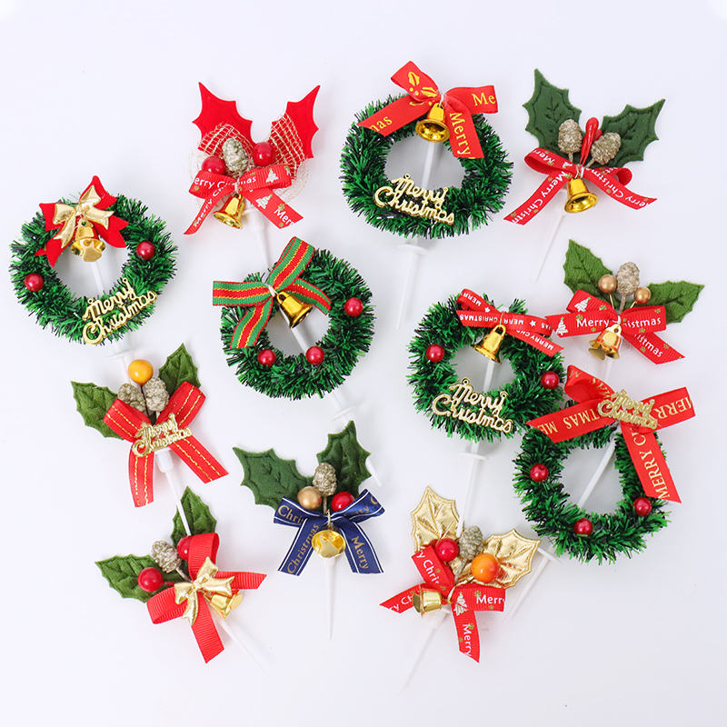 Set of 6 Christmas Wreath & Holly Berry Cake Toppers | Festive Holiday Cupcake Decorations