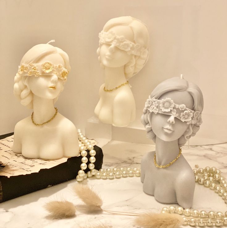 PACK OF 3 GIRL HUMAN FACE CANDLE