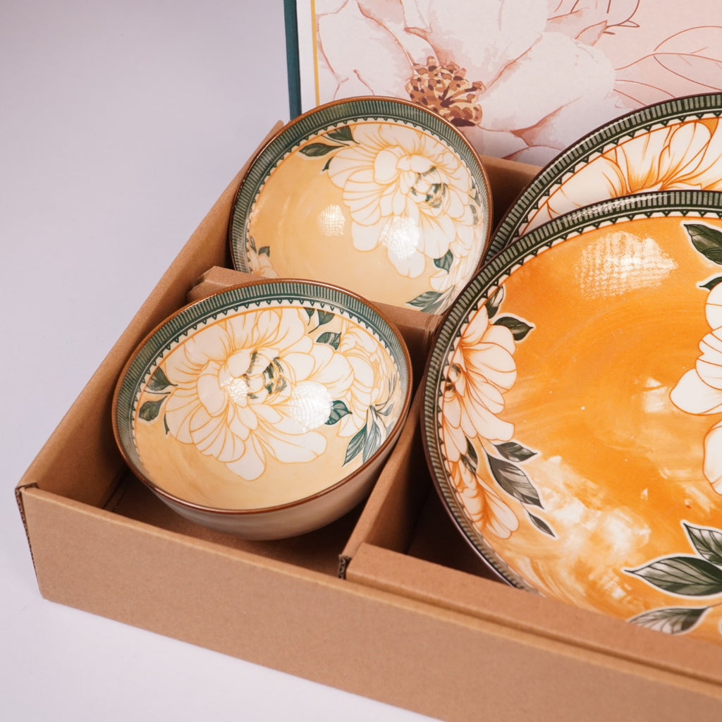 Floral Ceramic Dinnerware Set – Elegant Golden Floral Tableware for Dining & Serving