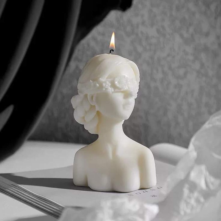 PACK OF 3 GIRL HUMAN FACE CANDLE