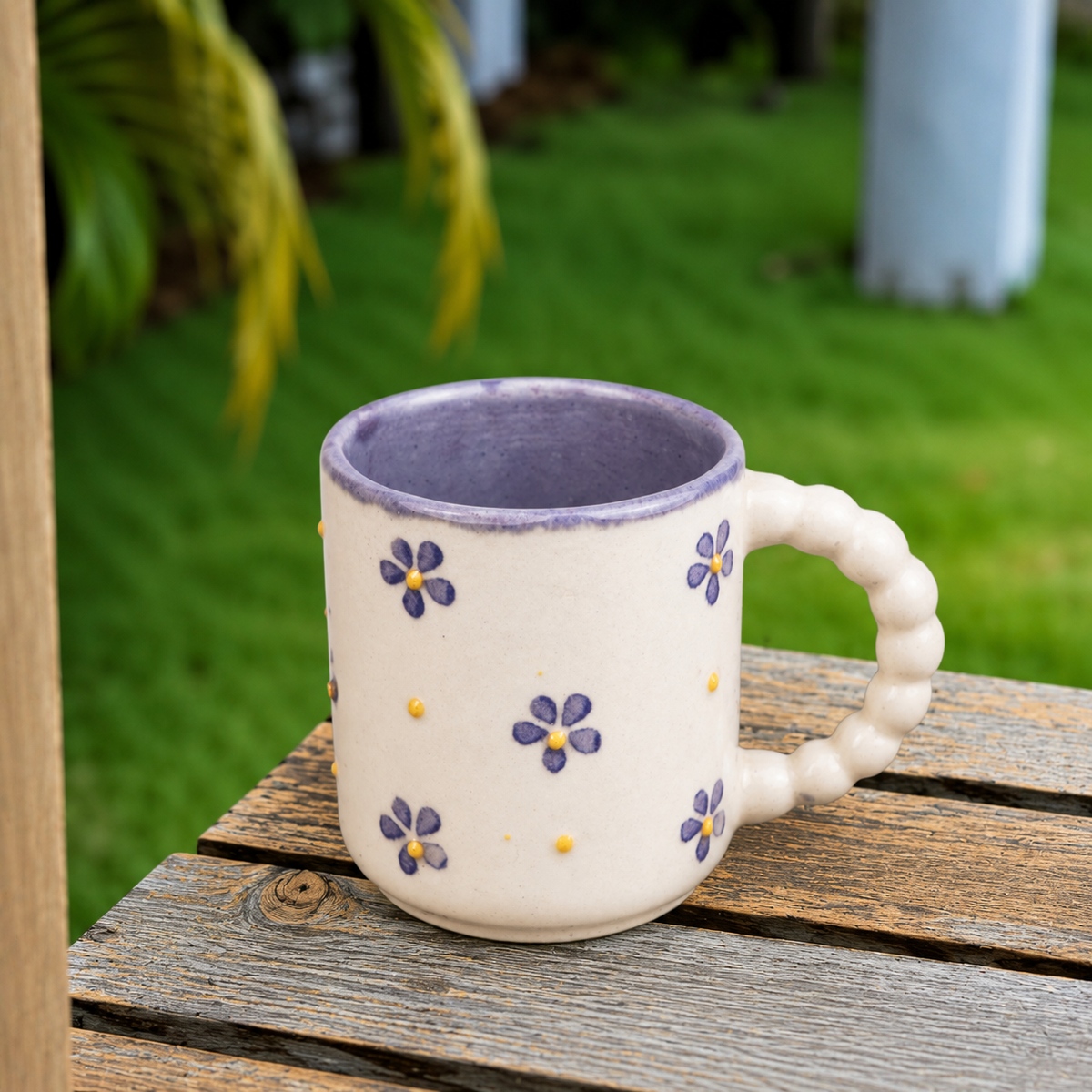 Cream Ceramic Mug with Blue Floral Design – Cute Aesthetic Coffee Cup with Textured Handle