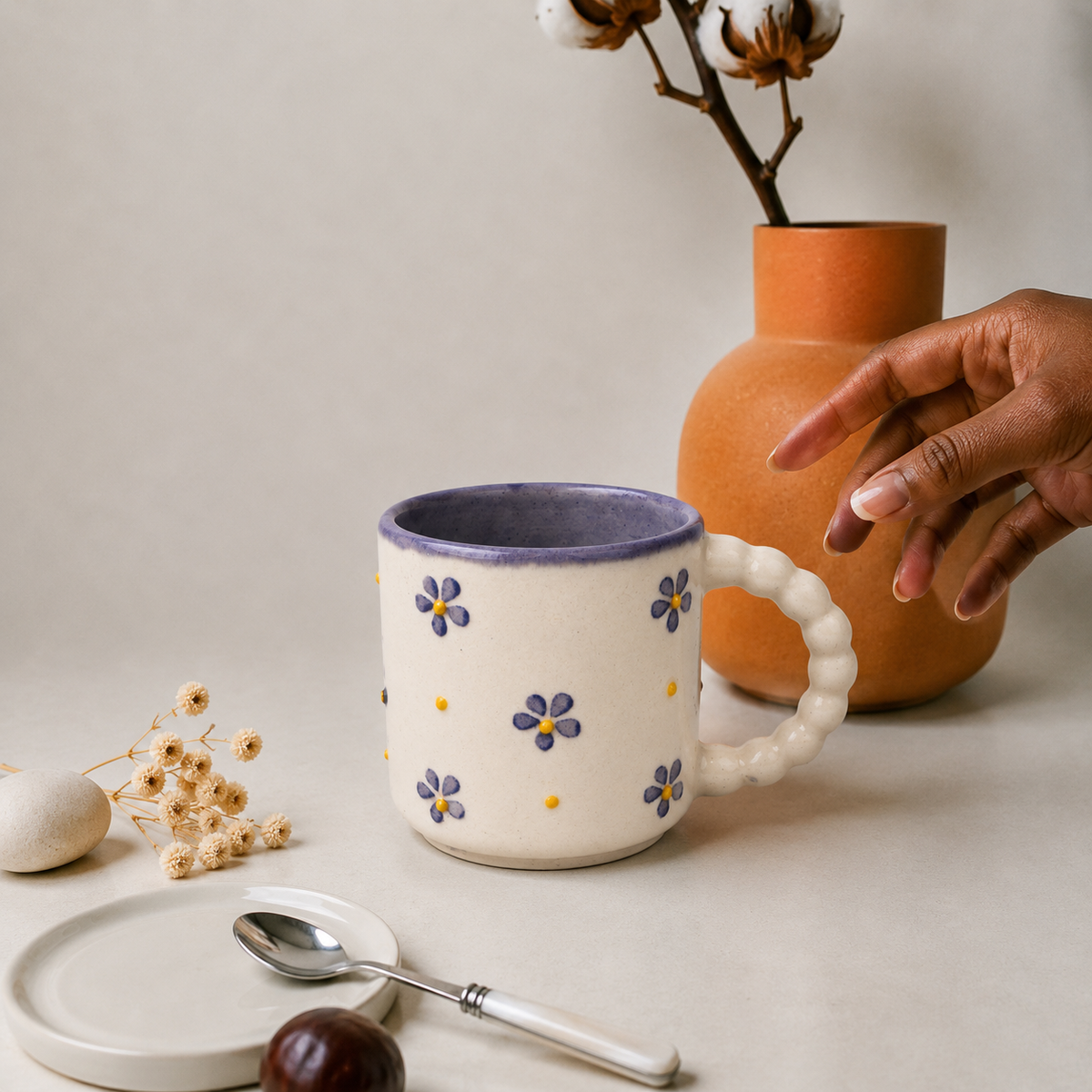 Cream Ceramic Mug with Blue Floral Design – Cute Aesthetic Coffee Cup with Textured Handle