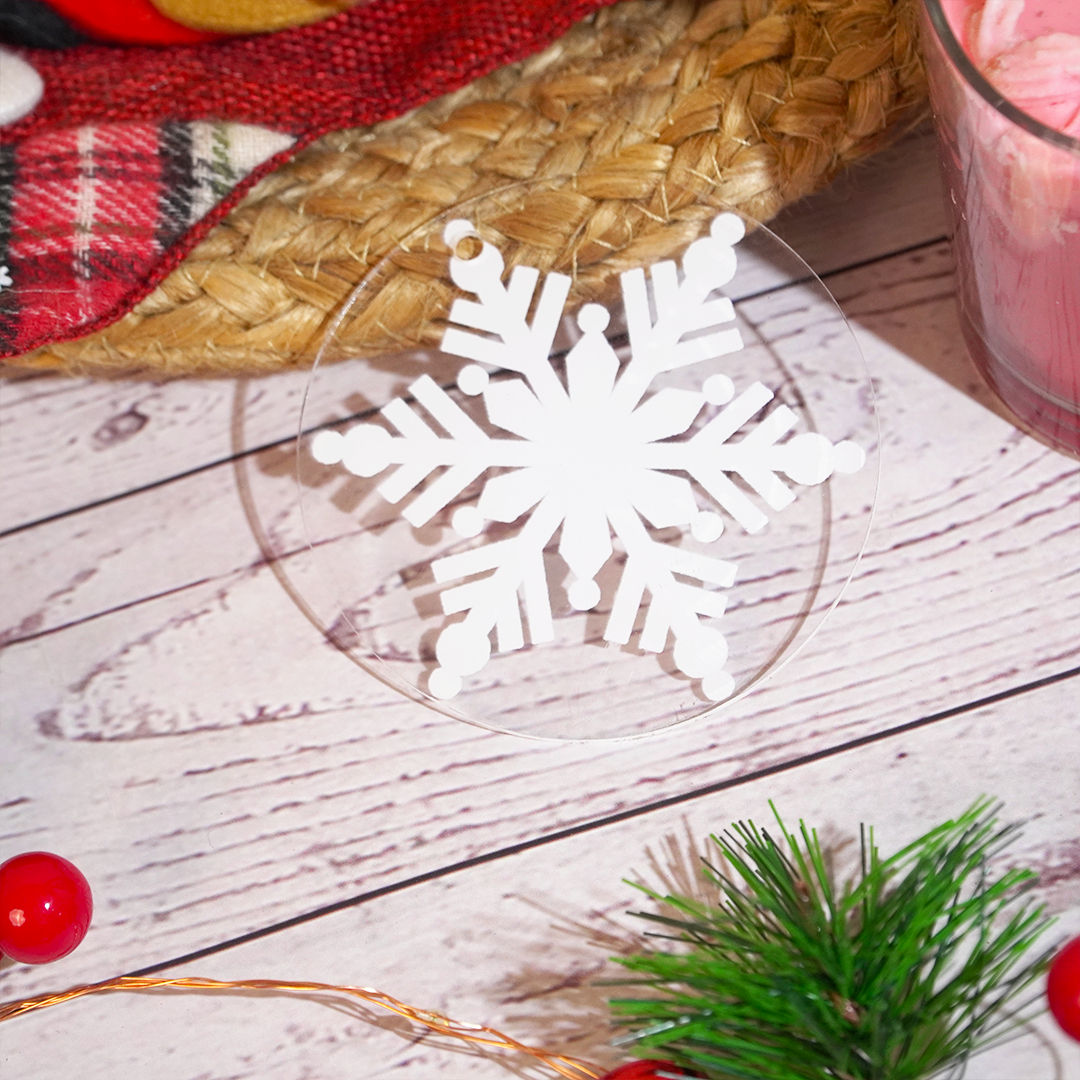 Set of 2 Acrylic Snowflake Ornaments – Elegant Frosted Christmas Décor